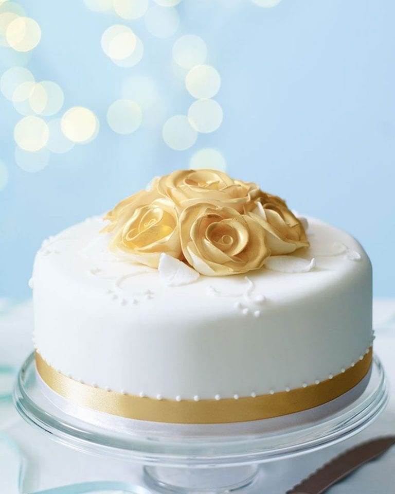 How to make a golden rose cake topper