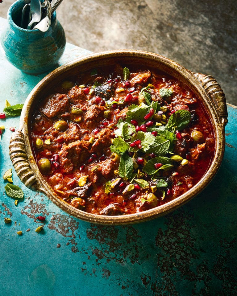 Fruity lamb and olive tagine